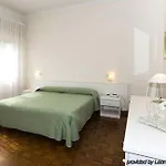 Hotell Napoleon 3*